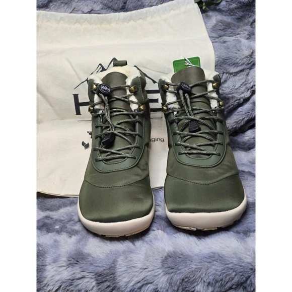 NWT Hike Footwear Azura Barefoot Winter Boots Green Faux Fur Lined EU 38/ 7.5 - Picture 2 of 7